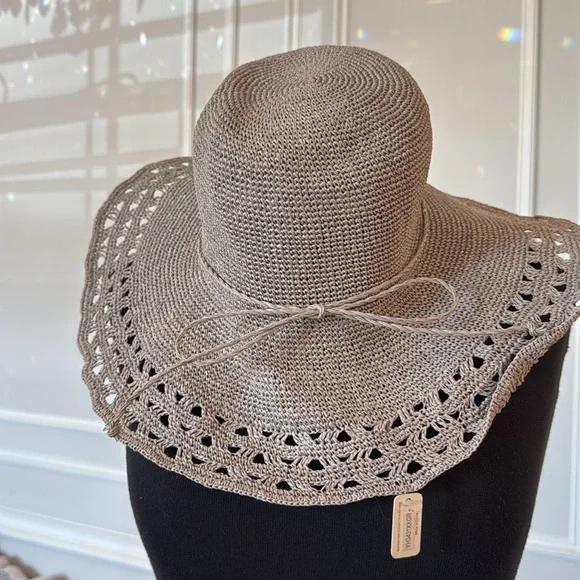 NWT SOUTHERN SPARKLE BEACH HAT - Picture 3 of 12